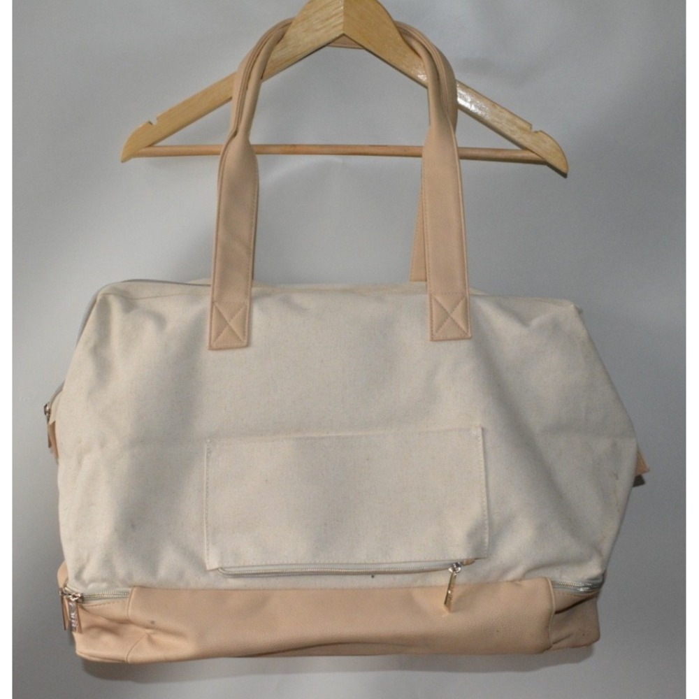 BEIS The Weekender Bag Tan/Beige – Pre‑Owned – Good Condition – Minor Stains